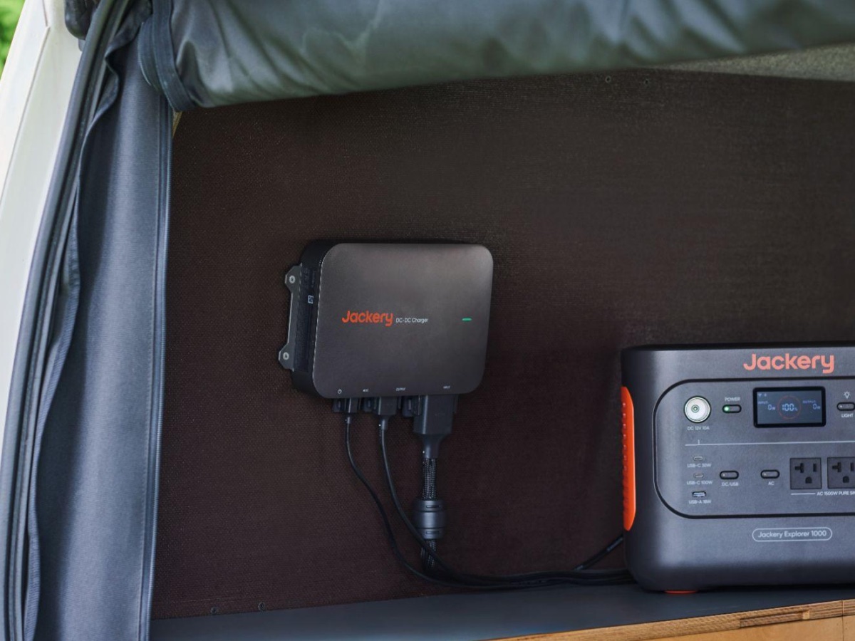 ほぼ申】Jackery DC-DC Charger 走行充電器 Amazon.co.jp: Jackery