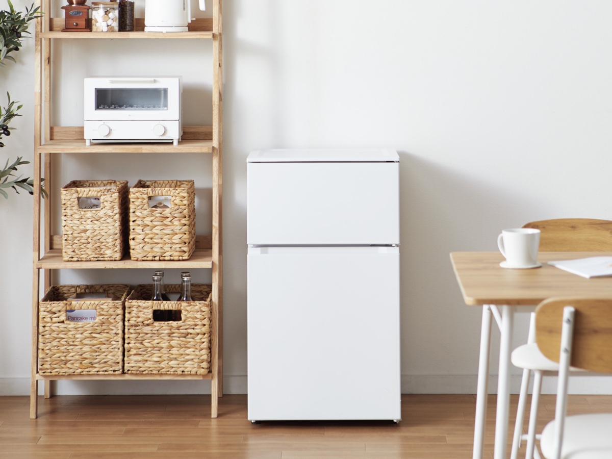 ニトリ、低めで圧迫感ない冷蔵庫 右/左開き選べる - 家電 Watch