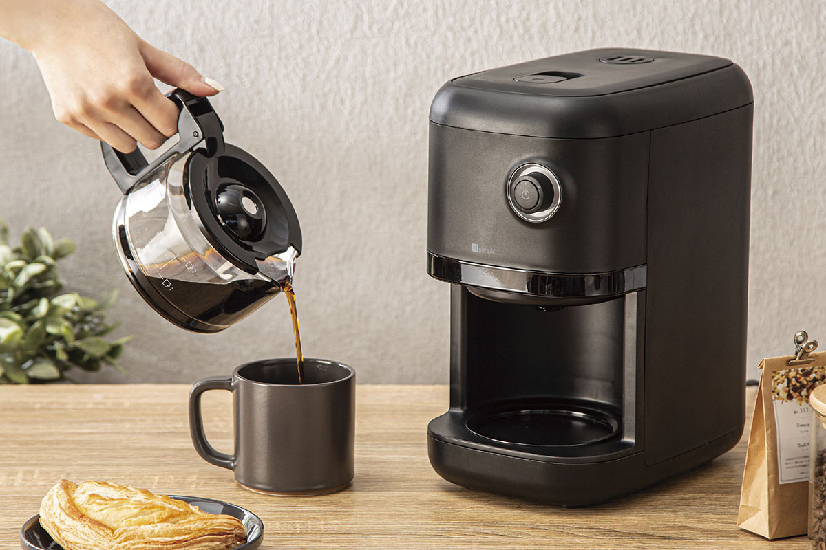 豆から挽けて1万円しないコーヒーメーカー、ニトリ×エディオン - 家電