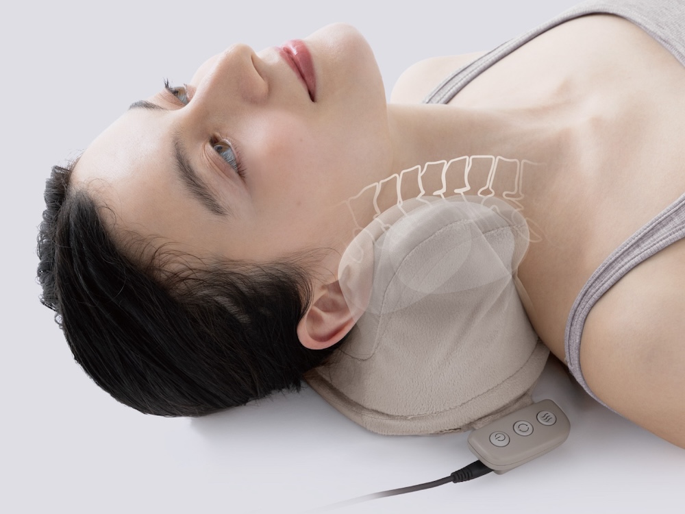 寝ころぶだけで簡単ストレッチ！新マッサージピロー