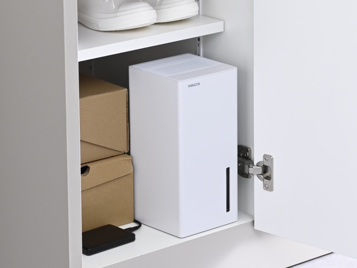 下駄箱に置ける小さな除湿機 モバイルバッテリーで使える - 家電 Watch
