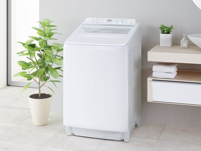 東芝の洗濯機、タテ型でも出し入れしやすい - 家電 Watch