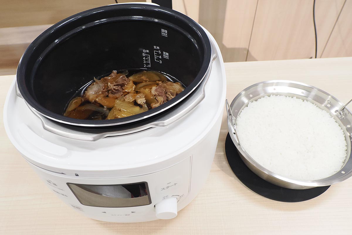 シロカ、牛丼のごはんと具を同時に作れる電気圧力鍋 柔らか介護食も