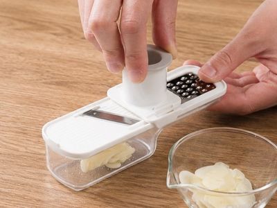 コンパクトスライサー 指ガードで安全なミニスライサー 1台3役 - 家電 Watch