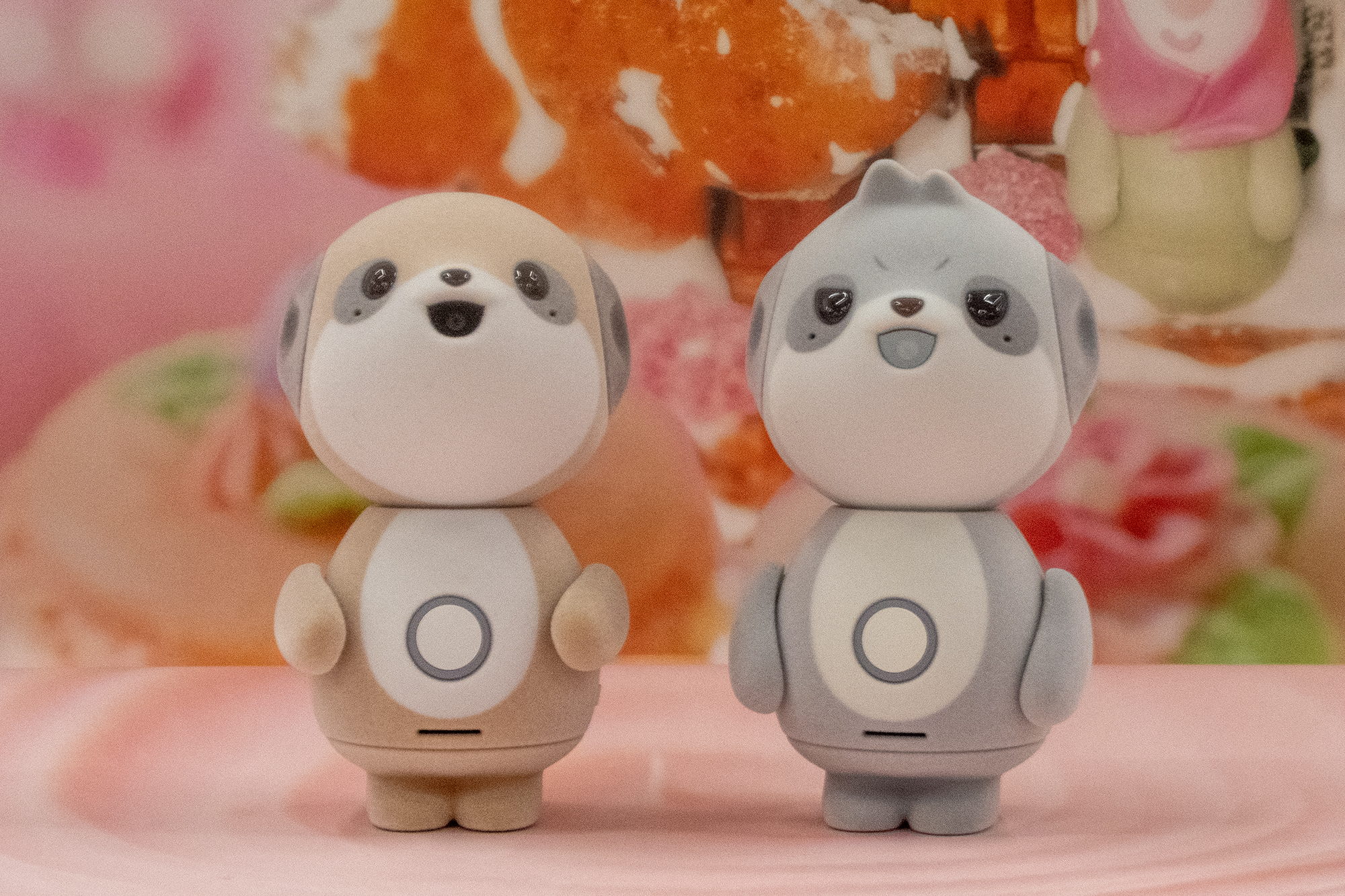 ポケとも　シャープ製 シャープ「ポケとも」新たなツンデレおれさまタイプ AIロボ同士で会話